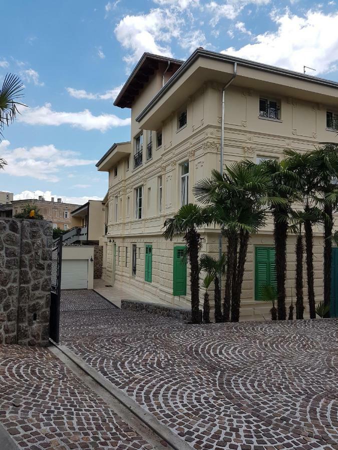 Villa Elizabeta Apartments Opatija Bagian luar foto